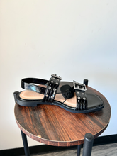 Load image into Gallery viewer, Bamboo Sandals Womens 9
