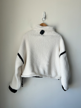 Load image into Gallery viewer, Ultra Flirt Outerwear Size Extra Large
