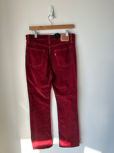 Load image into Gallery viewer, Levi Pants Size 9/10 (30)
