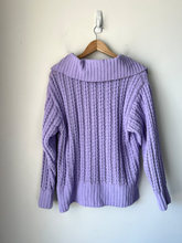 Load image into Gallery viewer, Aerie Sweater Size Extra Small
