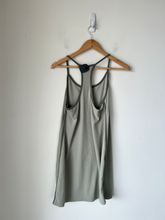 Load image into Gallery viewer, American Eagle Dress Size Large
