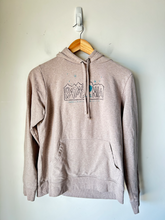 Load image into Gallery viewer, Patagonia Sweatshirt Size Medium
