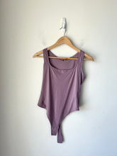 Load image into Gallery viewer, Lululemon Athletic Pants Size Small
