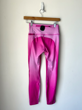 Load image into Gallery viewer, Nike Dri Fit Athletic Pants Size Small
