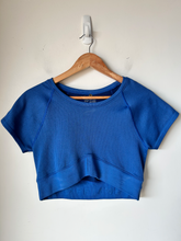 Load image into Gallery viewer, Offline Athletic Top Size Large
