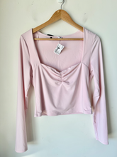Load image into Gallery viewer, Garage Long Sleeve Top Size Large
