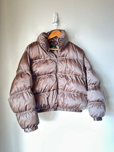 Load image into Gallery viewer, Wild Fable Heavy Outerwear Size Small
