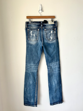 Load image into Gallery viewer, Miss Me Denim Size 11/12 (31)
