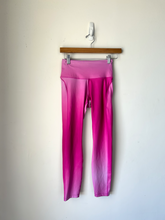 Load image into Gallery viewer, Nike Dri Fit Athletic Pants Size Small
