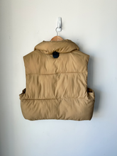 Load image into Gallery viewer, Outerwear Size Large
