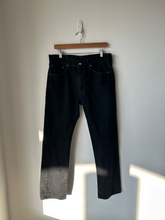 Load image into Gallery viewer, Levi Pants Size 13/14 (32)
