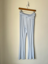 Load image into Gallery viewer, Aerie Pants Size Extra Small
