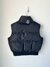 Load image into Gallery viewer, Carbon Outerwear Size Small
