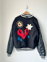 Load image into Gallery viewer, Pac Sun Heavy Outerwear Size Large
