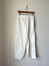 Load image into Gallery viewer, Vanilla Star Pants Size 3/4 (27)
