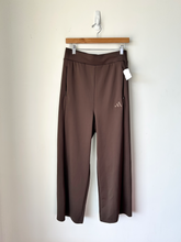Load image into Gallery viewer, Adidas Athletic Pants Size Medium
