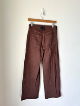 Load image into Gallery viewer, Old Navy Pants Size 0 (24)
