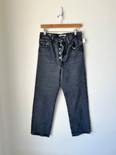 Load image into Gallery viewer, Levi Pants Size 7/8 (29)
