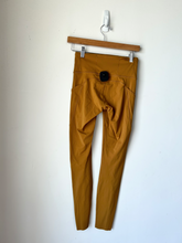 Load image into Gallery viewer, Lululemon Athletic Pants Size Small
