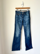 Load image into Gallery viewer, Ariat Denim Size 3/4 (27)

