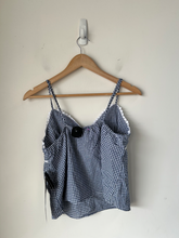 Load image into Gallery viewer, Tank Top Size Medium
