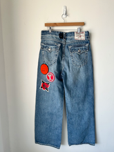 Load image into Gallery viewer, True Religion Denim Size 34
