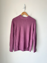 Load image into Gallery viewer, Lululemon Sweater Size Small
