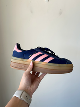 Load image into Gallery viewer, Adidas Casual Shoes Womens 8
