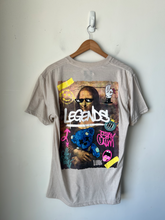 Load image into Gallery viewer, T-shirt Size Large
