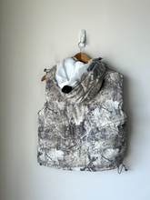 Load image into Gallery viewer, Carbon Outerwear Size Medium
