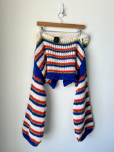 Load image into Gallery viewer, Mo Jeans Sweater Size Medium
