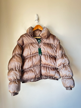 Load image into Gallery viewer, Wild Fable Heavy Outerwear Size Large
