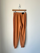 Load image into Gallery viewer, Aerie Athletic Pants Size Small

