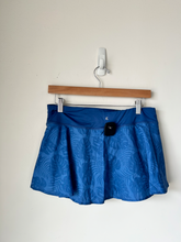 Load image into Gallery viewer, Kyodan Athletic Shorts Size Small
