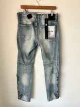 Load image into Gallery viewer, Smoke Rise Denim Size 32
