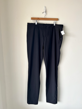 Load image into Gallery viewer, Lululemon Athletic Pants Size Extra Large
