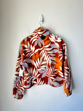 Load image into Gallery viewer, Billabong Outerwear Size Medium
