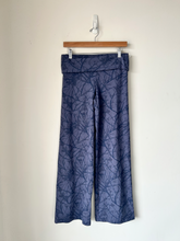 Load image into Gallery viewer, Wild Fable Pants Size Small
