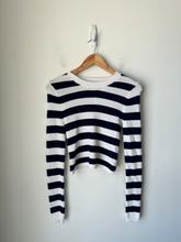 Load image into Gallery viewer, Aerie Long Sleeve Top Size Extra Small
