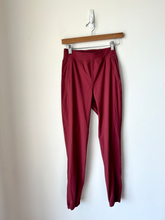 Load image into Gallery viewer, Lululemon Athletic Pants Size 2 (26)
