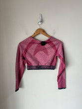 Load image into Gallery viewer, Gym Shark Athletic Top Size Medium
