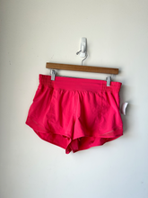 Load image into Gallery viewer, Lululemon Athletic Shorts Size Large
