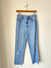 Load image into Gallery viewer, Pac Sun Denim Size 2 (26)
