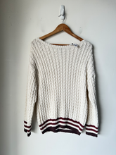 Load image into Gallery viewer, Lush Sweater Size Medium
