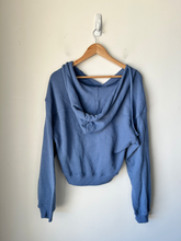 Load image into Gallery viewer, American Eagle Sweatshirt Size Medium
