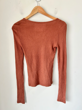 Load image into Gallery viewer, Aeropostale Long Sleeve Top Size Small
