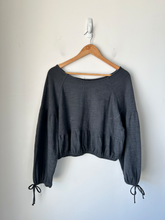 Load image into Gallery viewer, Aerie Short Sleeve Top Size Medium
