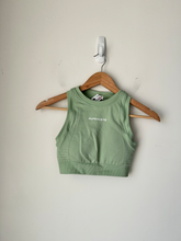 Load image into Gallery viewer, Alphalete Athletic Top Size Small
