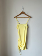 Load image into Gallery viewer, Forever 21 Dress Size Medium
