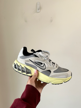 Load image into Gallery viewer, Nike Mens Athletic Shoes Mens 8.5
